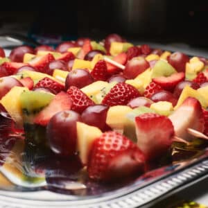 brocheta de fruta